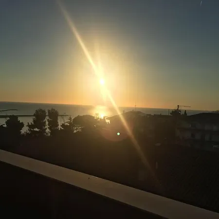 公寓 Attico Anna 奥托纳