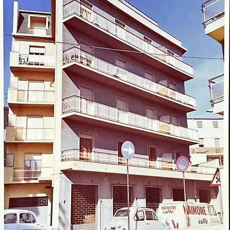 Attico Anna 公寓 奥托纳