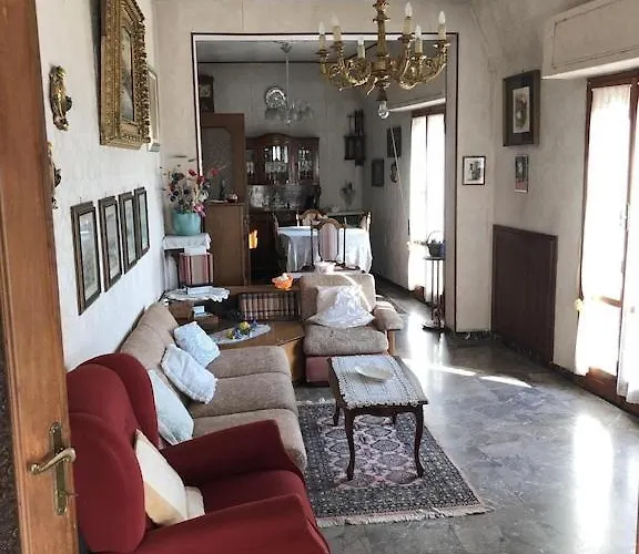 アパート Attico Anna *